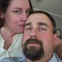 Elizabeth Watts Photo 37