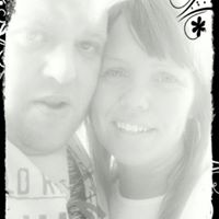 Lisa Groves Photo 21