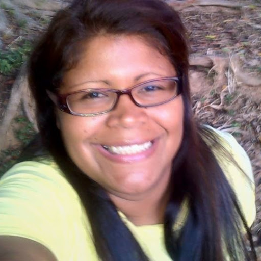Janeth Gomez Photo 32