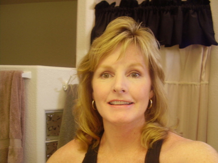 Linda Ruiz Photo 30