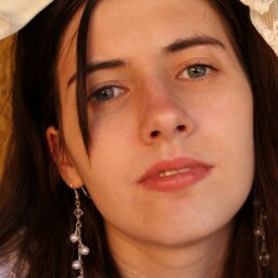 Sarah Dowling Photo 40
