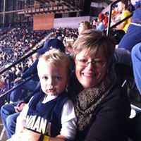 Debbie Dickerson Photo 24