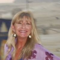 Denise Mills Photo 21