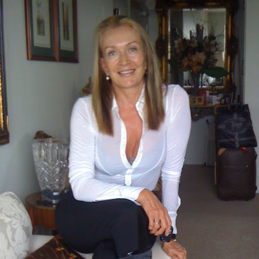 Sue Rogers Photo 8