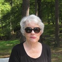 Faye Reynolds Photo 29