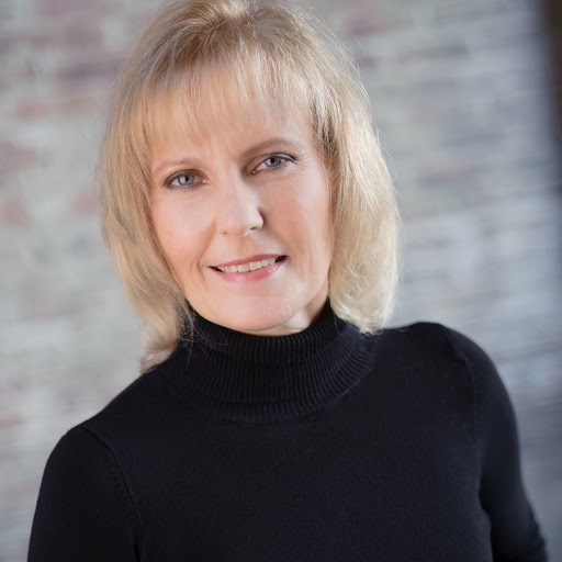 Shelley Cameron Photo 32