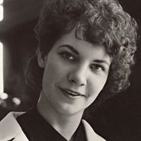 Lana Baxter Photo 10