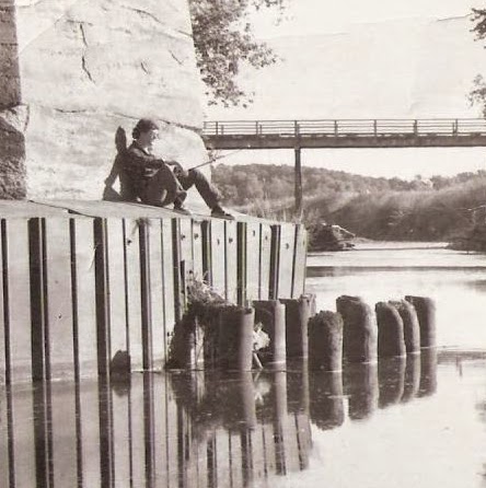 Ron Burnett Photo 33