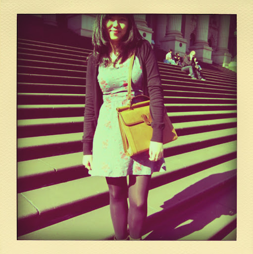 Elizabeth Hong Photo 8