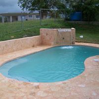 Liz Pool Photo 15
