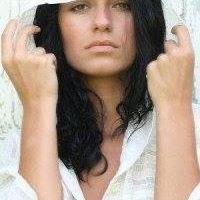 Annie Lange Photo 7