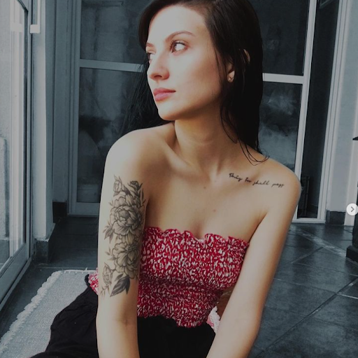 Michelle Vitale Photo 29