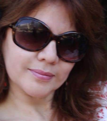 Maria Mora Photo 14