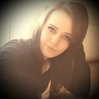Sarah Sell Photo 17