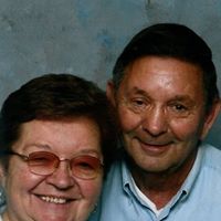 Dorothy Lyle Photo 6