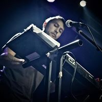 Eric Lau Photo 32