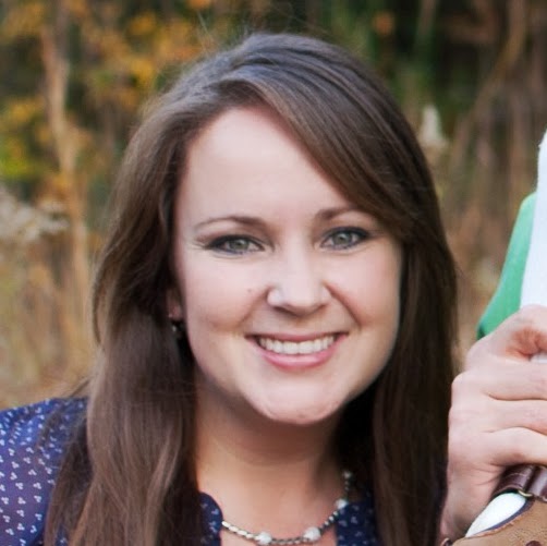 Kelli Larsen Photo 34