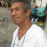 Robert Flores Photo 34