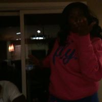 Roxanne Simms Photo 7