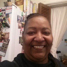 Michelle Locke Photo 35