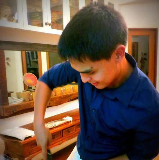 Raymond Castillo Photo 35