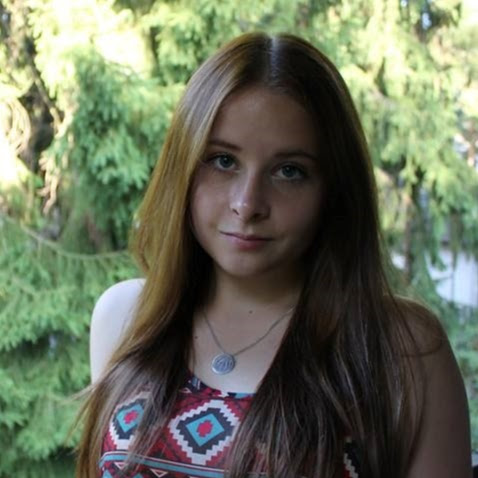 Sara Gallagher Photo 44