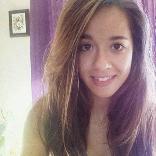 Lisa Ngo Photo 11