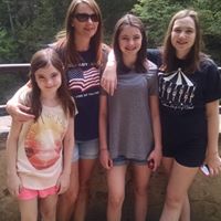 Michelle Lindley Photo 11