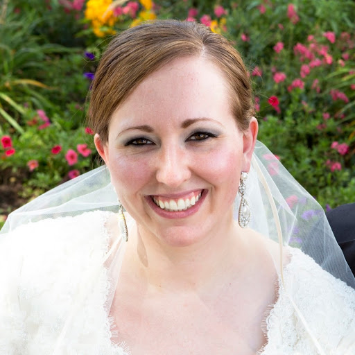 Lisa Baer Photo 41