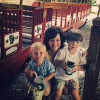 Julie Norman Photo 25