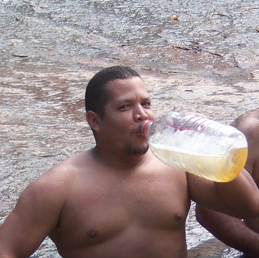 Elvis Torres Photo 25