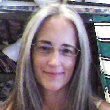 Michelle Maynard Photo 15