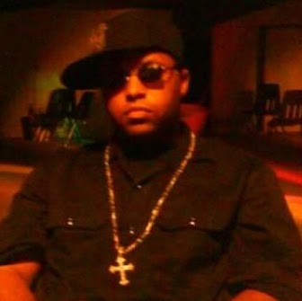 Julius Simmons Photo 29