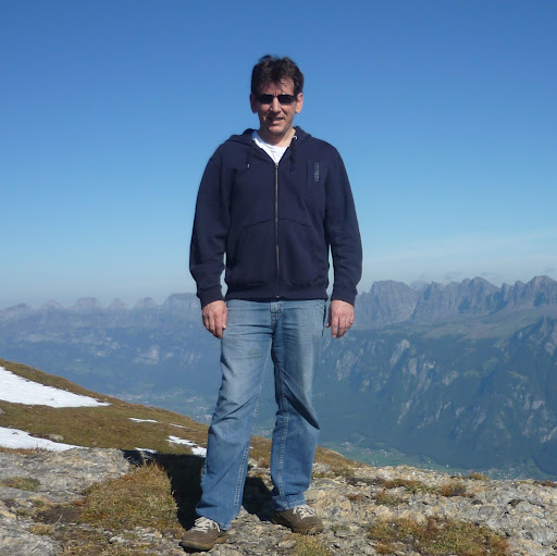Robert Macdonald Photo 33