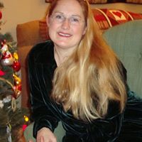 Sarah Cash Photo 28