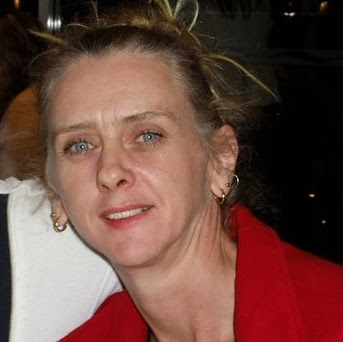 Jennifer Howlett Photo 11