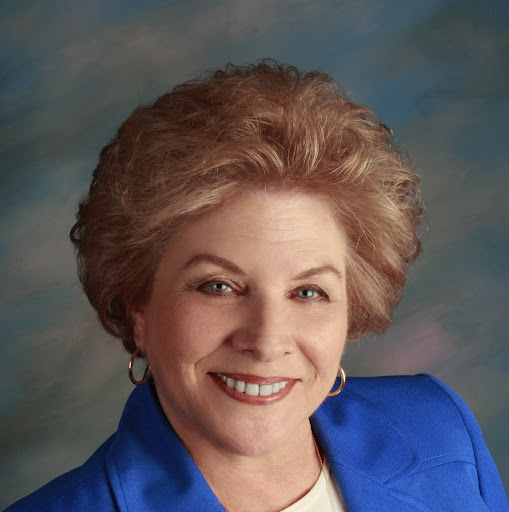 Linda Sperling Photo 13