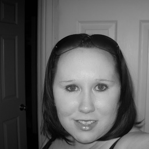 Mandy Leblanc Photo 10