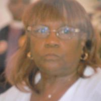 Elizabeth Mcneal Photo 8