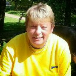 Dianne Ward Photo 21
