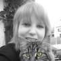 Julia Weis Photo 11