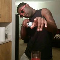 Thomas Lyles Photo 33