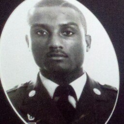 Willie Holloway Photo 31