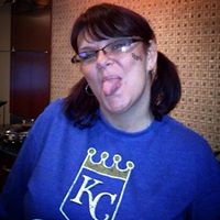 Shelly Reyes Photo 7
