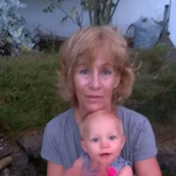 Karen Olson Photo 47