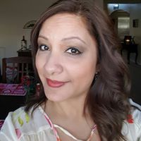 Elizabeth Quezada Photo 9