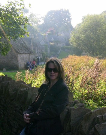 Alison Moore Photo 30