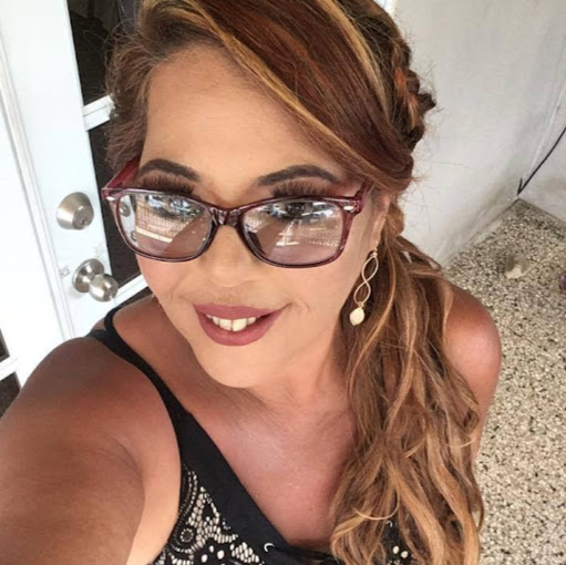 Janet Garcia Photo 29