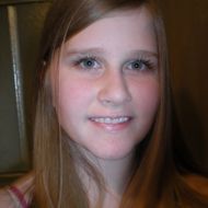 Suzanne Ruth Photo 27