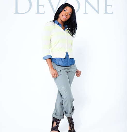 Angel Devone Photo 3